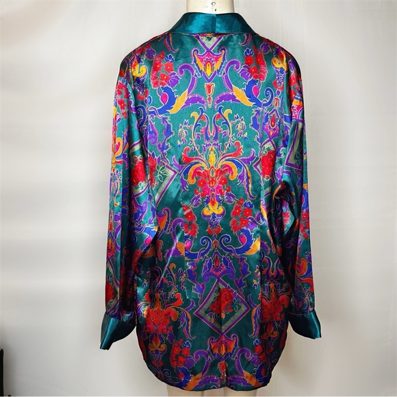 Vintage Victoria Secret Blouse: Eclectic Print, M - Picture 2 of 6